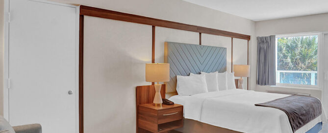 Boutique-style room with light wood and open space