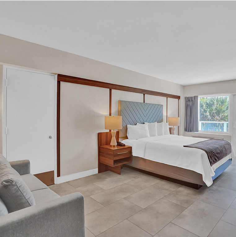 Boutique-style room with light wood and open space